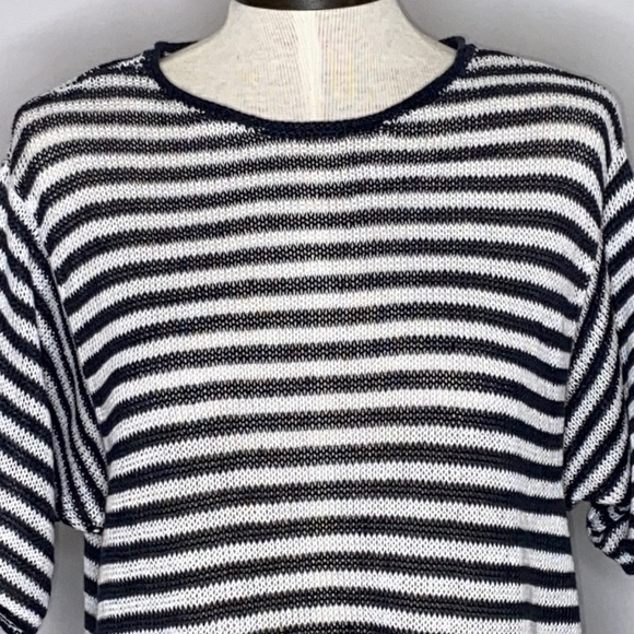 Eileen Fisher 100% Organic Linen Loose Knit Tunic Top/Cover Up - Size XS - Picture 3 of 6